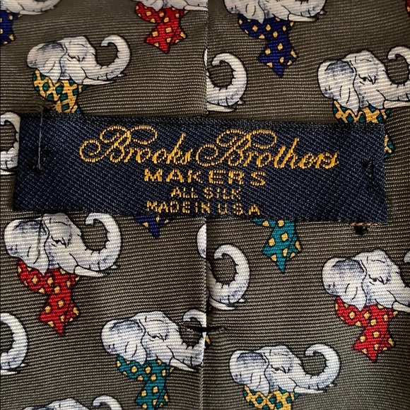 Brooks Brothers Tie - Picture 4 of 4